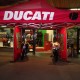 entrée vitrine desmo rouen ducati rouen